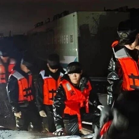 紧急时刻，人民子弟兵星夜驰援！愿一切平安！-八博网