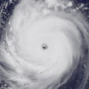 特大暴雨、雷暴大风！超强台风“白海豚”向我国靠近-八博网