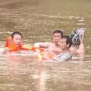 所长彭冉，个人三等功！-八博网
