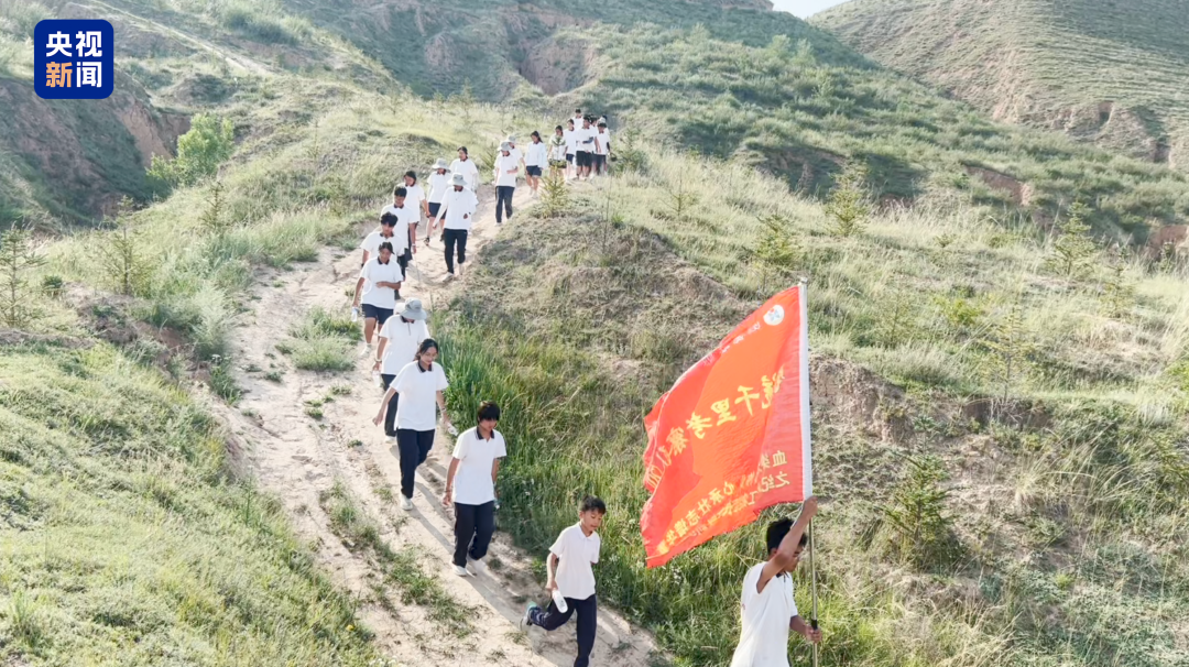 江苏到甘肃！这个暑假，一中学师生徒步近1600公里！-八博网
