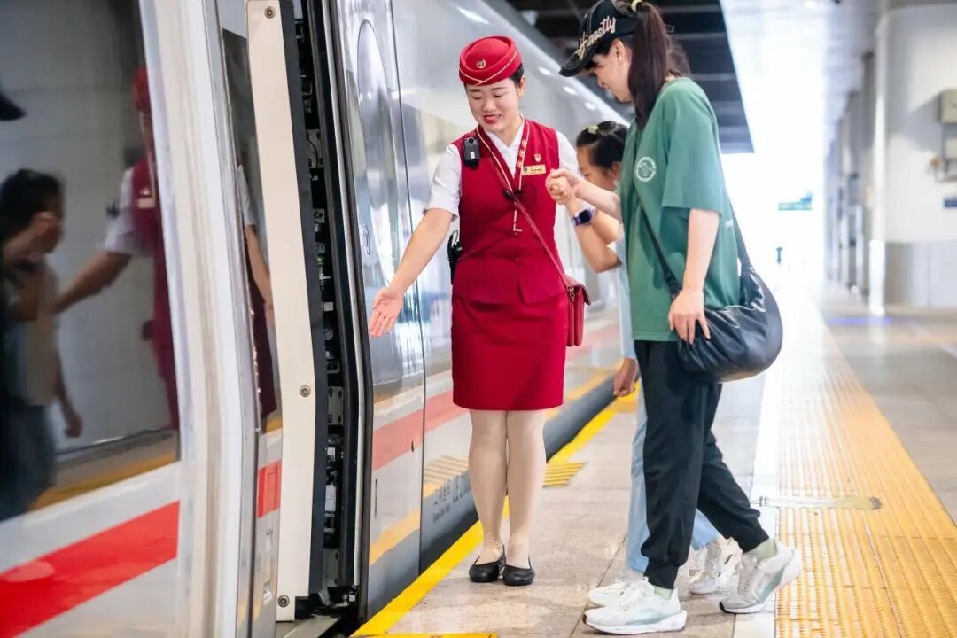 图片[3]-儿童能否单独坐火车？官方解答来了-八博网